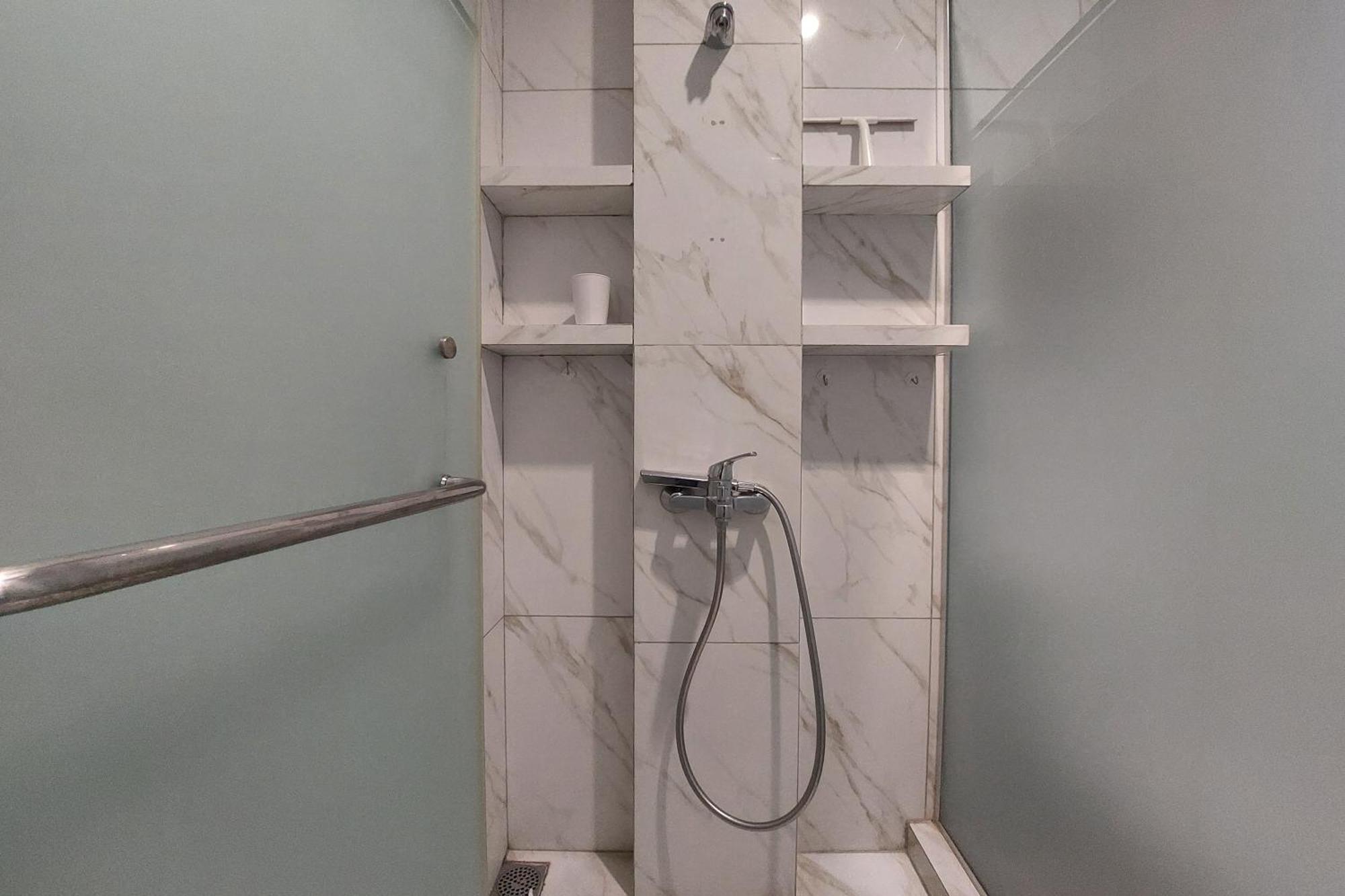 Nonie'S Huis Hotel Medan Luaran gambar
