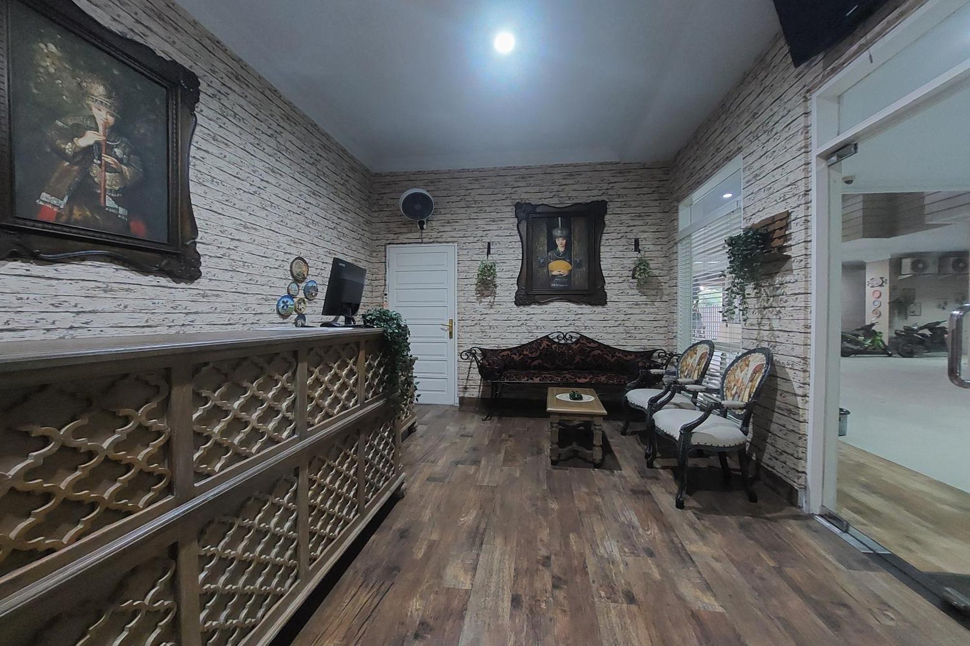 Nonie'S Huis Hotel Medan Luaran gambar